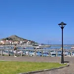 La Cruz Ξενοδοχείο *